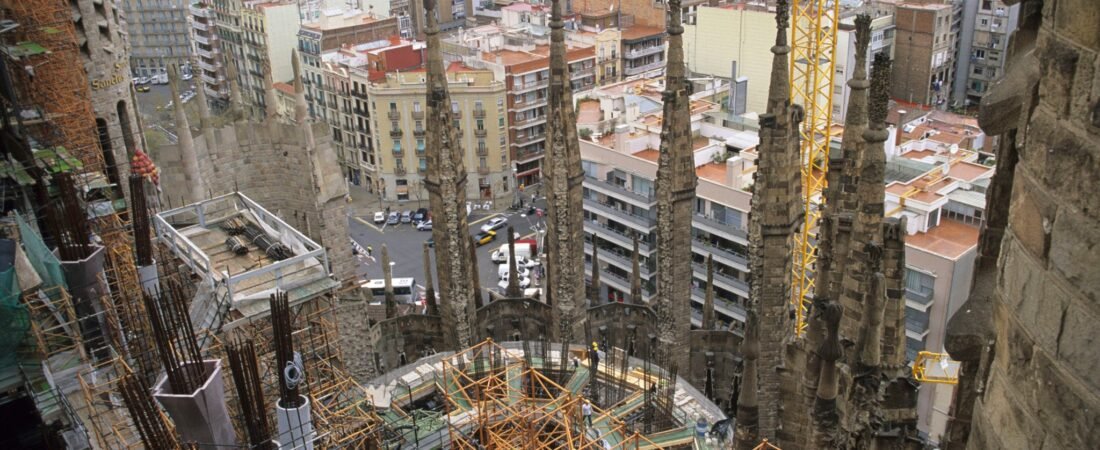 Sagrada Família Update 2025: Reaching for the Heavens – The World’s Tallest Church Emerges!